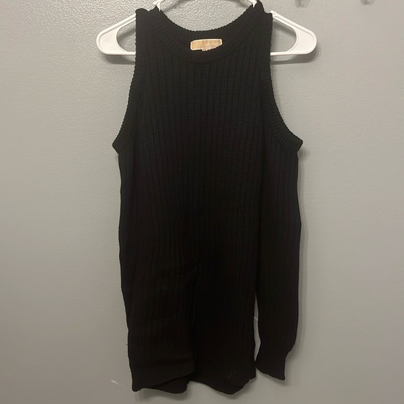 MICHAEL Michael Kors Women’s Gently Used Cold Shoulder Sweater Black Size Small - Picture 1 of 8